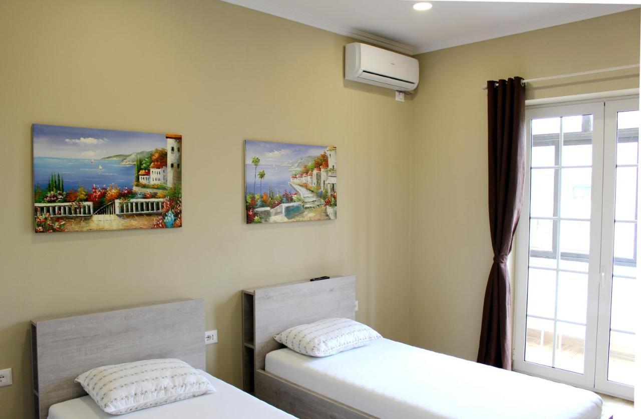 2V1 - Myslym Shyri Tirana Exterior foto