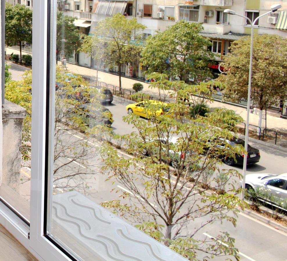 2V1 - Myslym Shyri Tirana Exterior foto